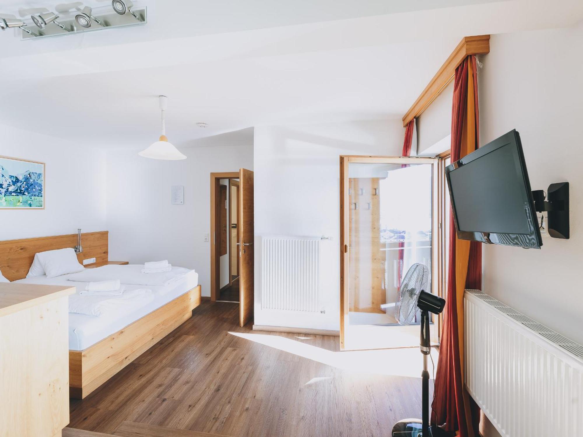 Haus Altenberger By We Rent, Summercard Included Zell am See Exteriör bild